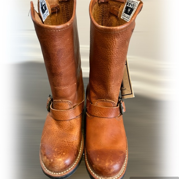 NWOT FYRE Veronica short boot with buckle in 6M - Picture 2 of 4